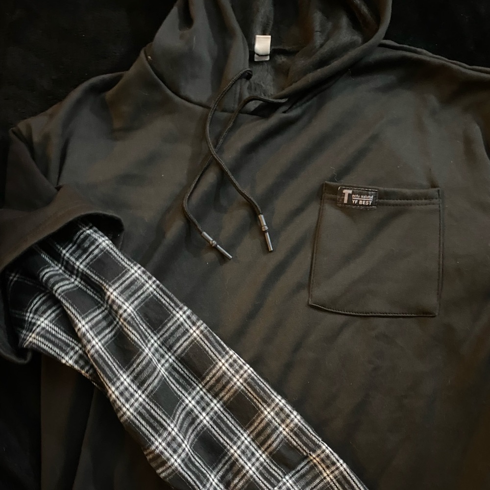 Fake Two Piece Hoodie Plaid Sleeves Black Hoodie